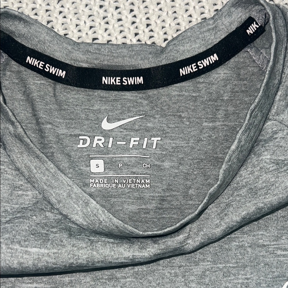 Nike Gray Long Sleeve Men's Tee - Picture 5 of 6